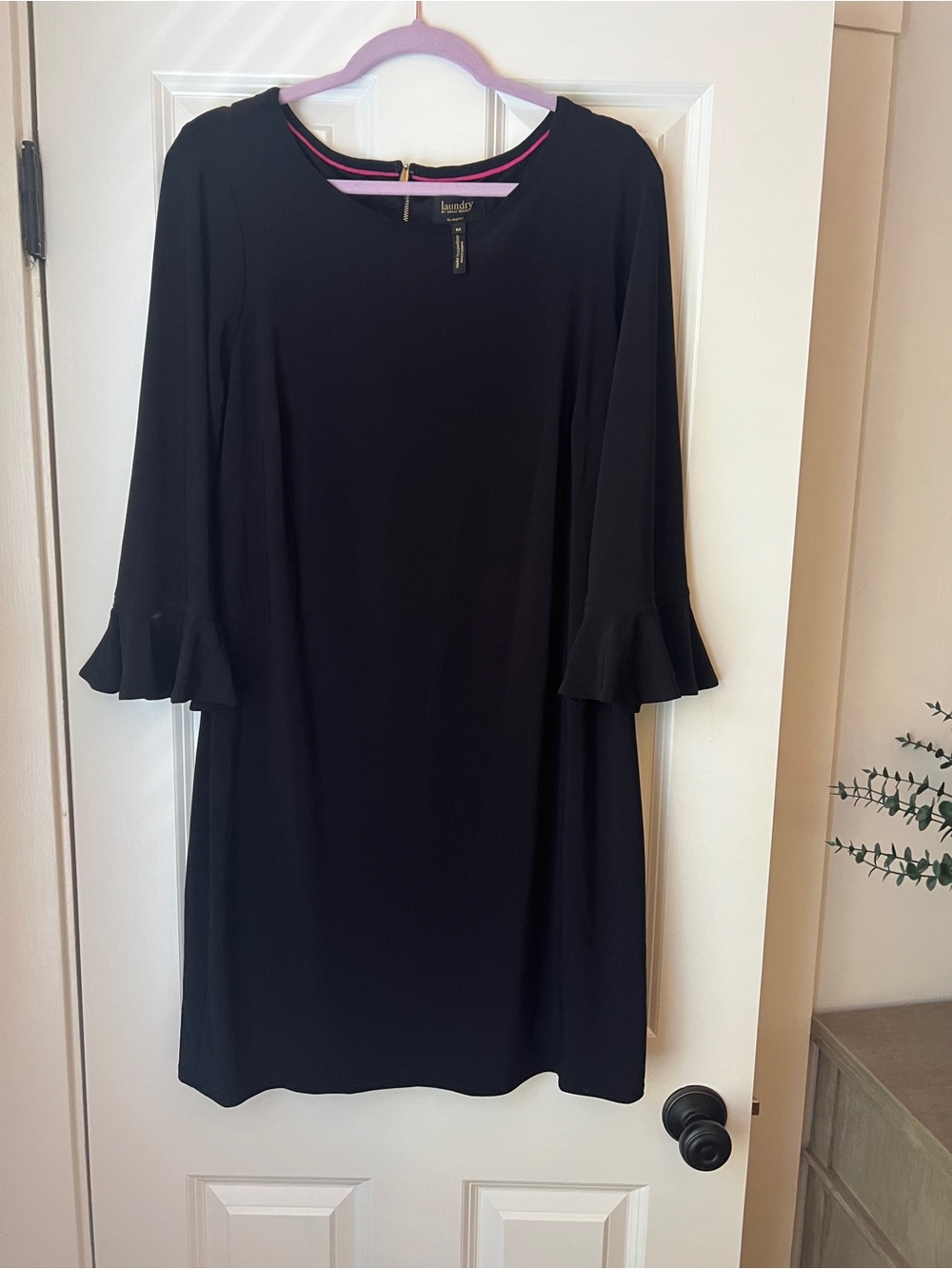Laundry By Shelli Segal Black Midi Shift Dress with Ruffle Sleeves